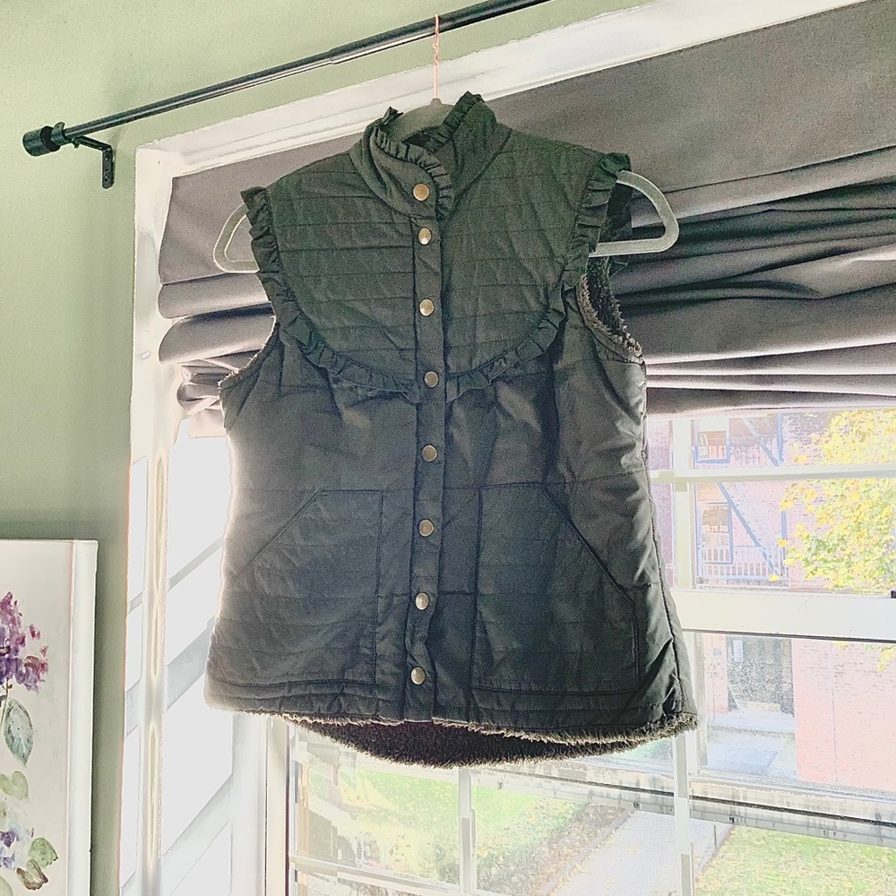 [Free People] Quilted Puff Vest w/ Ruffle